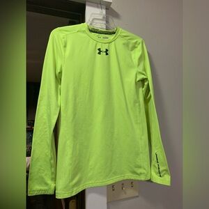 Under armour YXL fitted cold gear